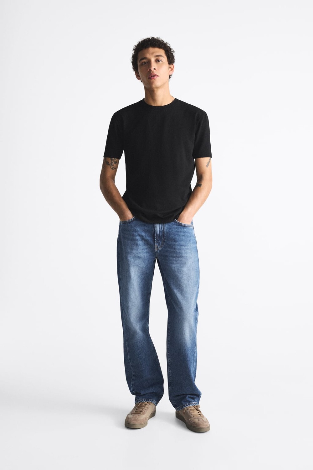 

Футболка basic slim fit ZARA, черный