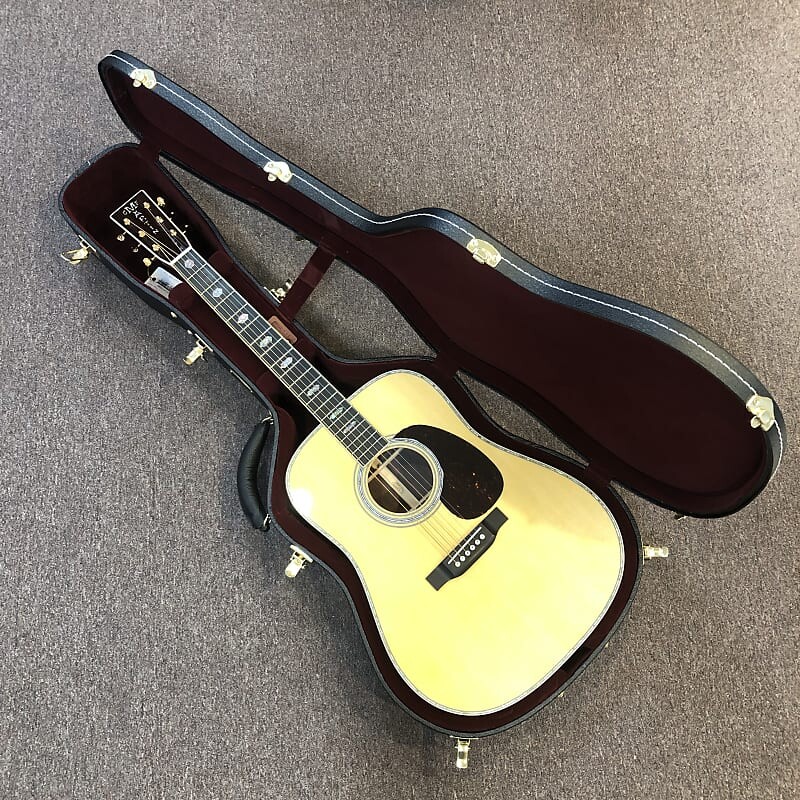

Акустическая гитара Martin D41 Acoustic Guitar