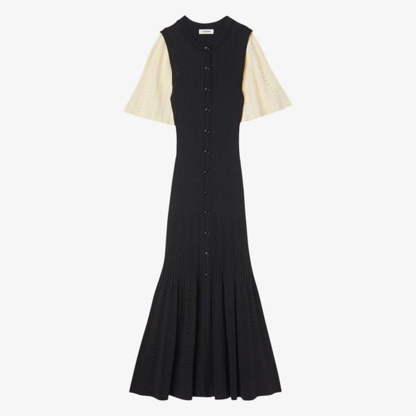цена Двухцветное трикотажное платье миди в рубчик Sandro, цвет noir / gris