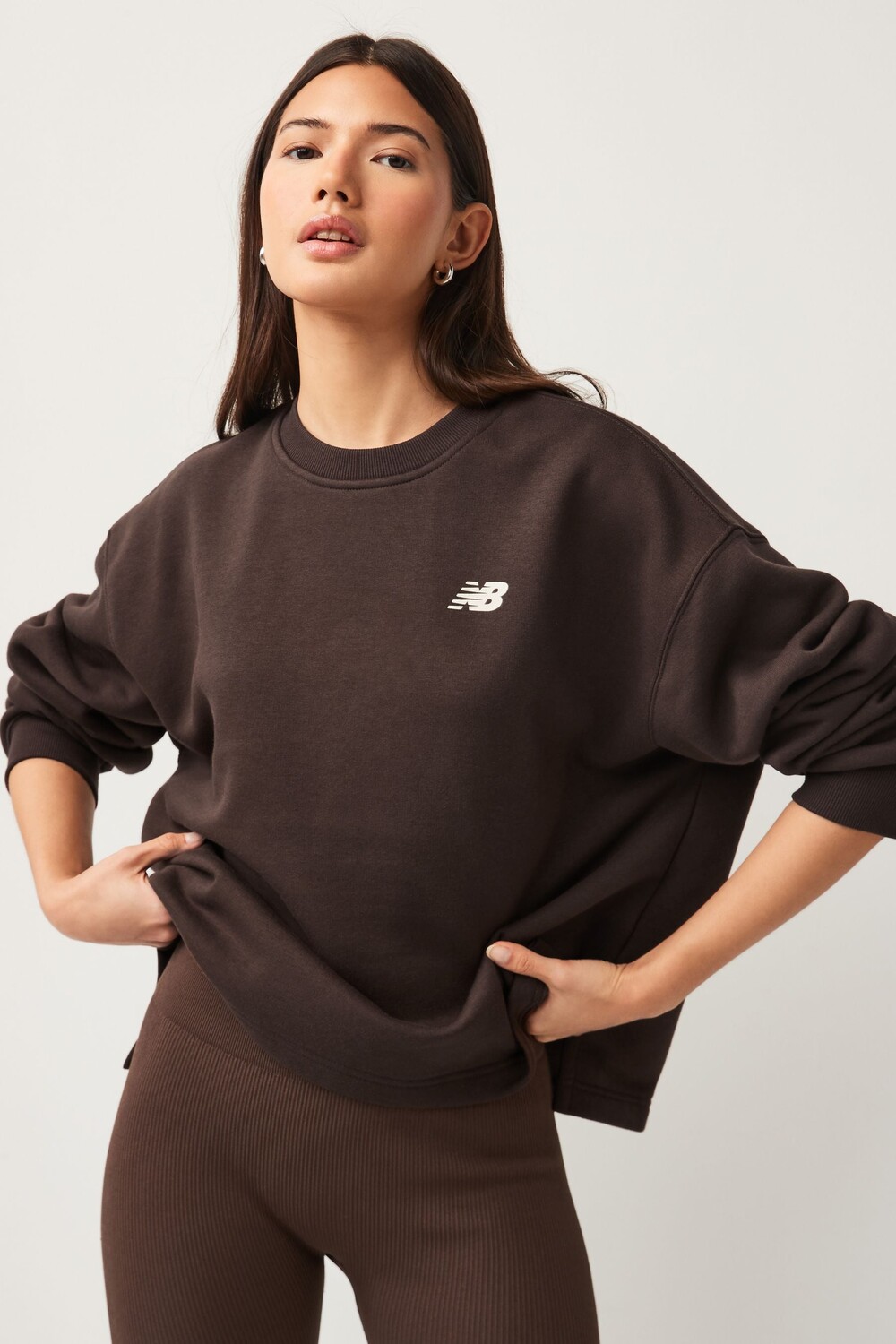 

Толстовка из матового флиса Linear Heritage с круглым вырезом New Balance, черный