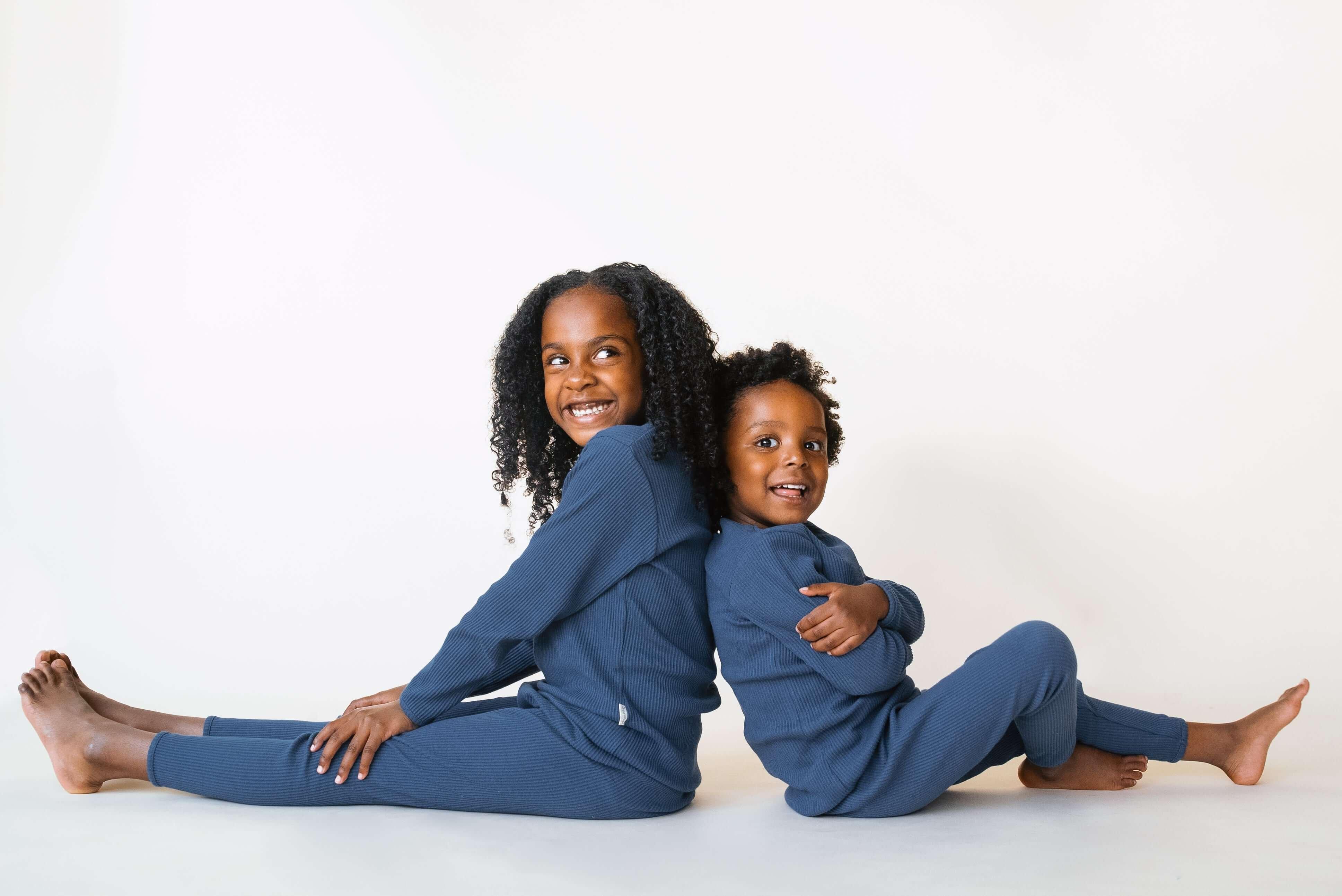 одинаковые комплекты для всей семьи детские пижамы одежда для мамы и дочки весенне осенний костюм с длинным рукавом милый домашний костю Детская домашняя одежда в рубчик DreamBuy, синий
