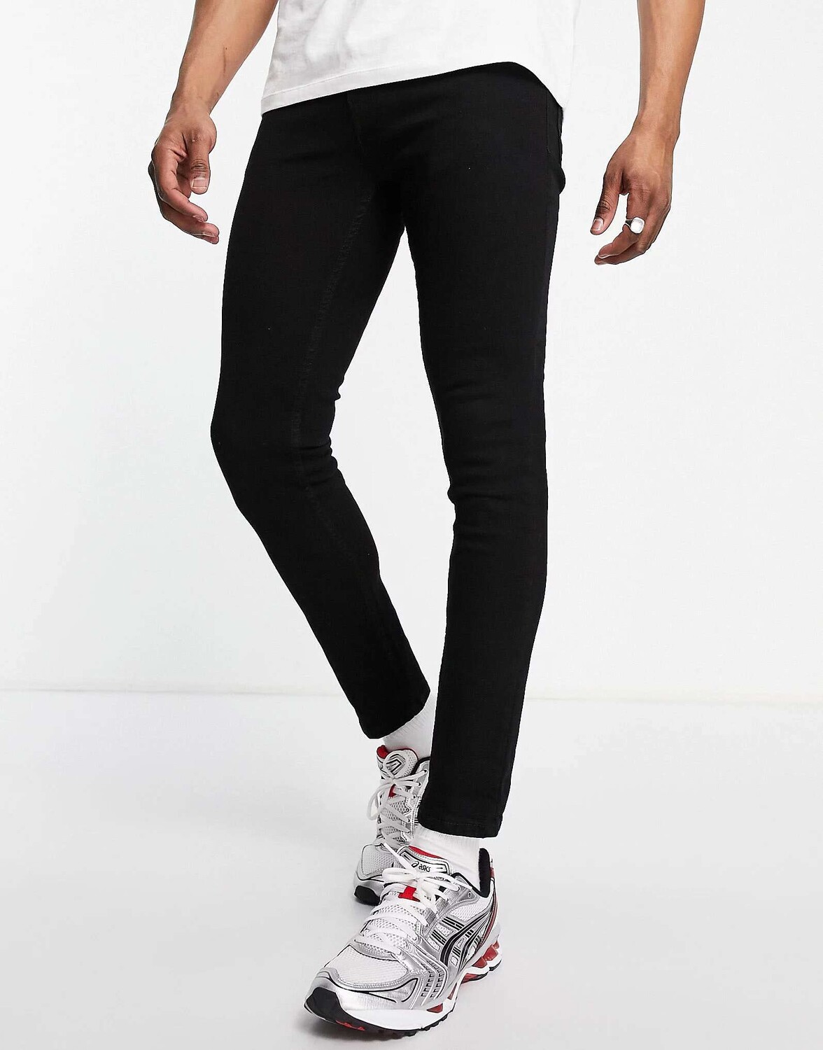 

Черные суперскинни Pull&Bear