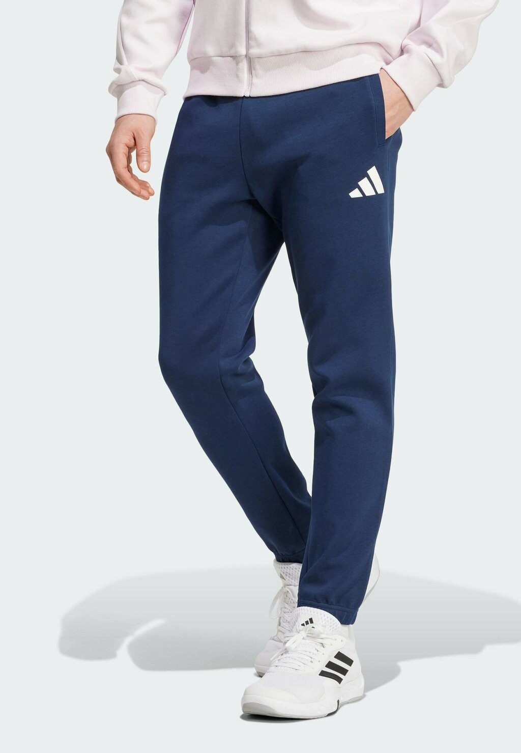 

Тканевые брюки adidas, темно-синий