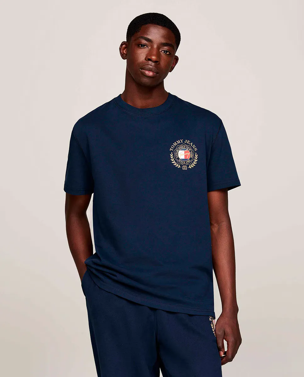 

Мужская футболка с вышитым логотипом и короткими рукавами Tommy Jeans, темно-синий