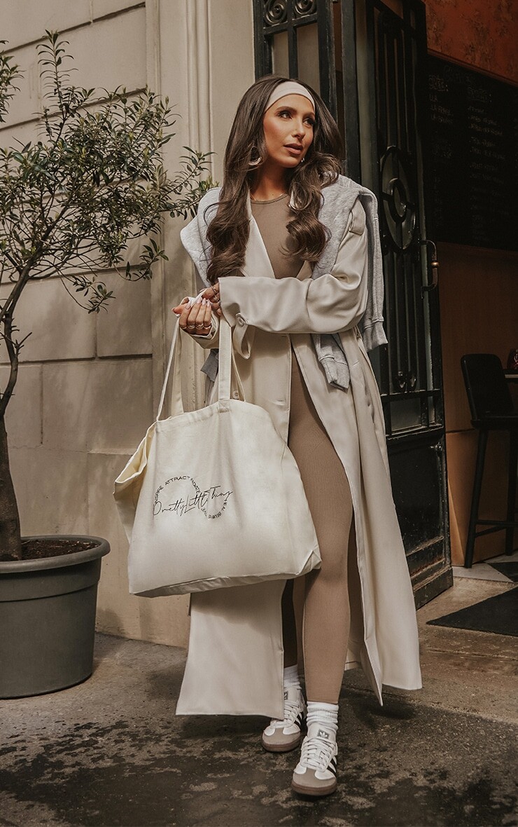 

PrettyLittleThing Off-White тканый двубортный тренч с драпировкой