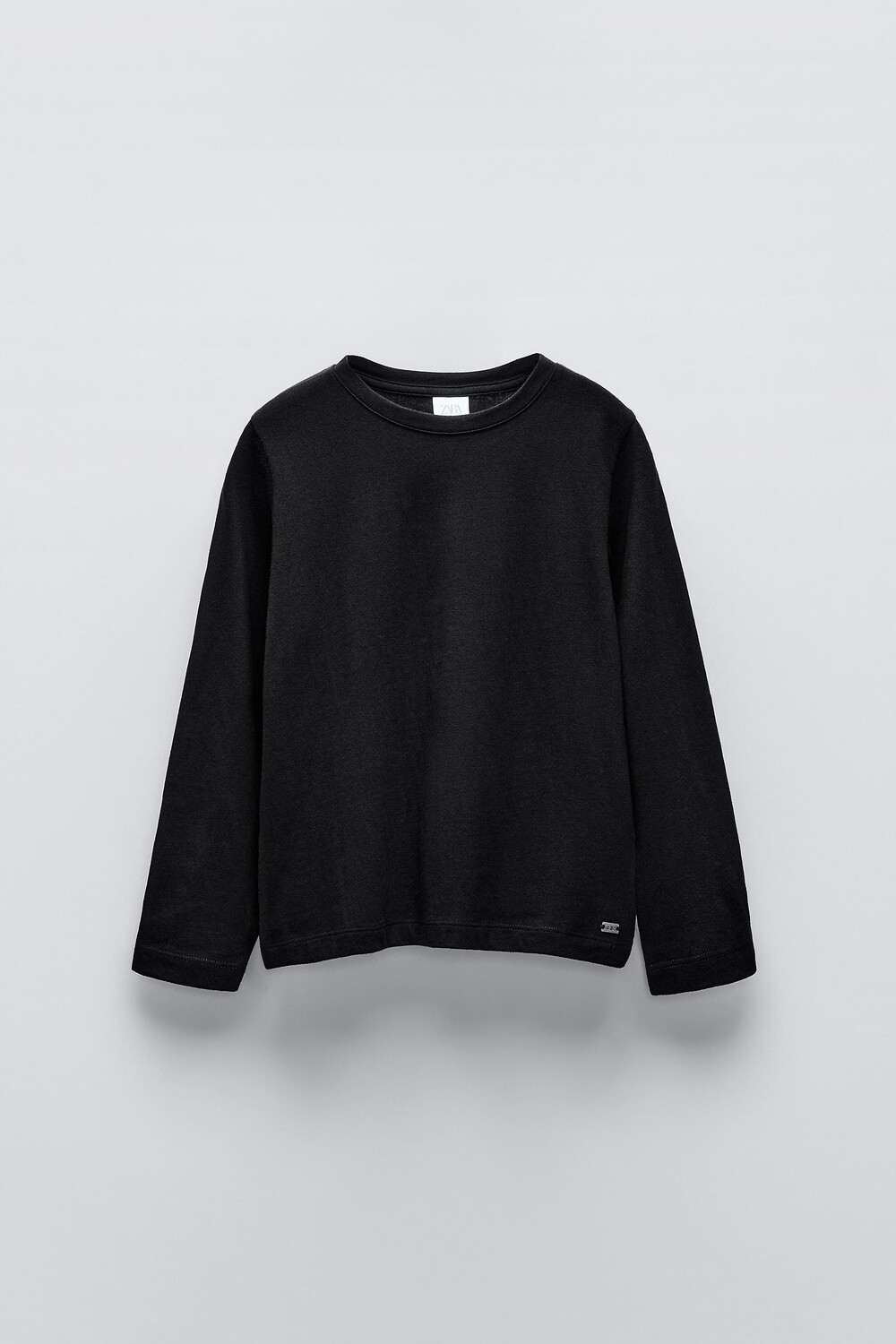 

Простая футболка ZARA, черный