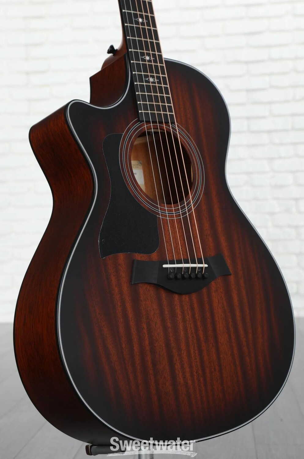 

Акустико-электрическая гитара Taylor 322ce V-Class для левой руки — Shaded Edgeburst