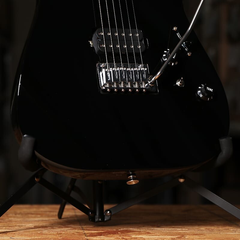 

Электрогитара Charvel Pro-Mod DK24 HH 2PT CM Electric Guitar in Gloss Black
