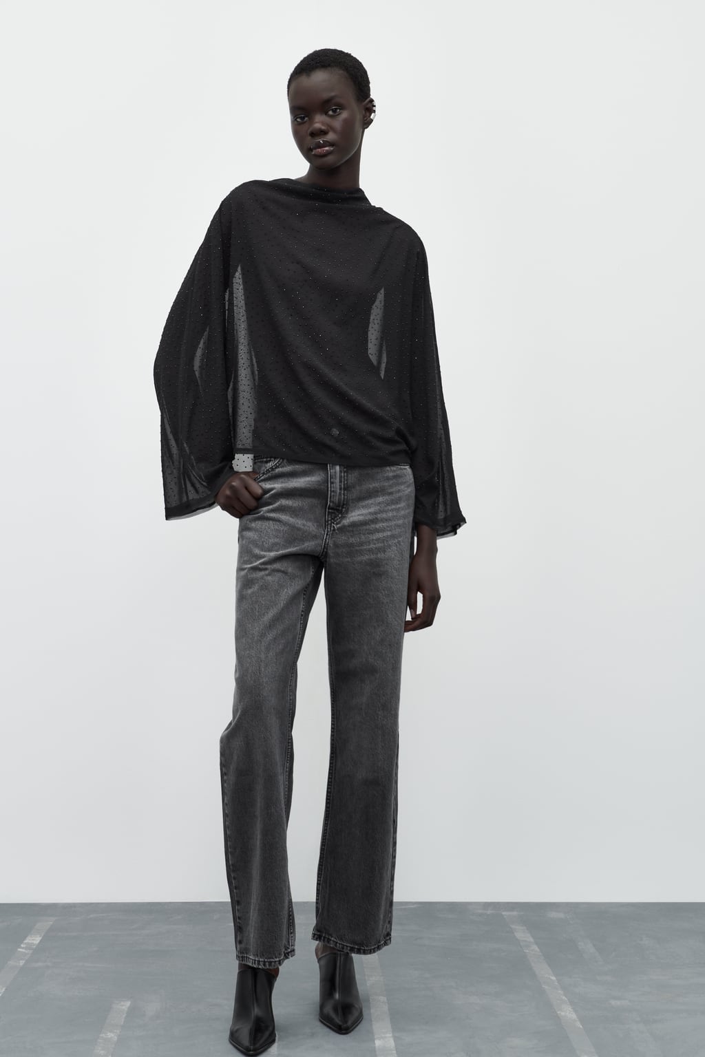 

Топ со стразами и длинными рукавами ZARA, черный