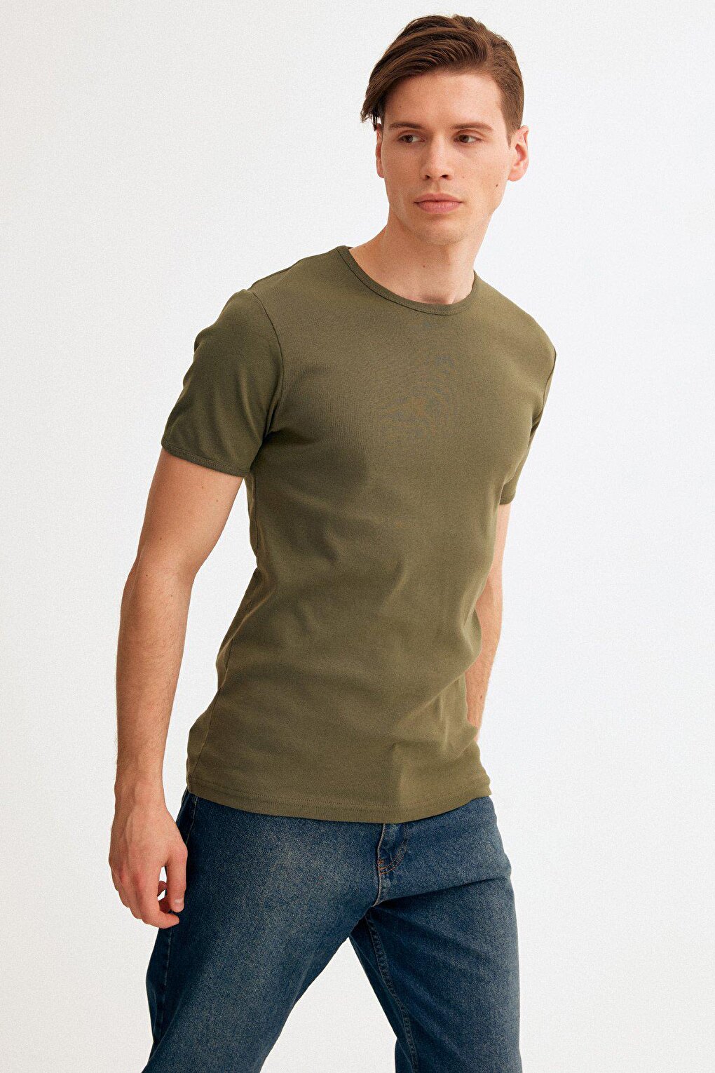 Базовая футболка с круглым вырезом Fullamoda, хаки фото