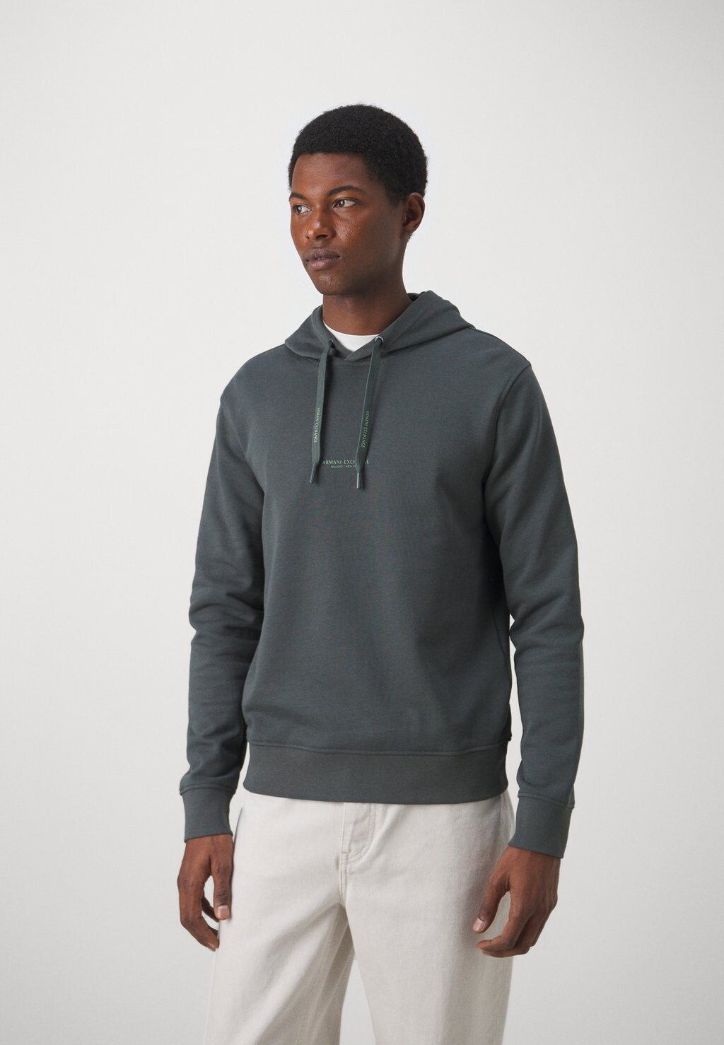 

Толстовка Armani Exchange, цвет granite