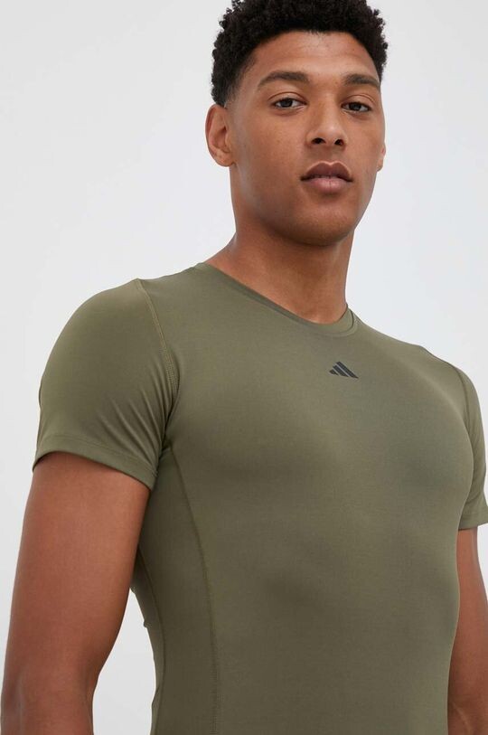 

Тренировочная футболка Techfit adidas, зеленый