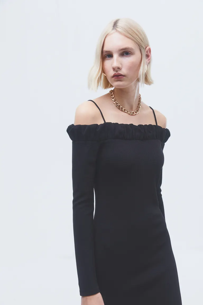 

Платье с открытыми плечами и жабо H&M, черный