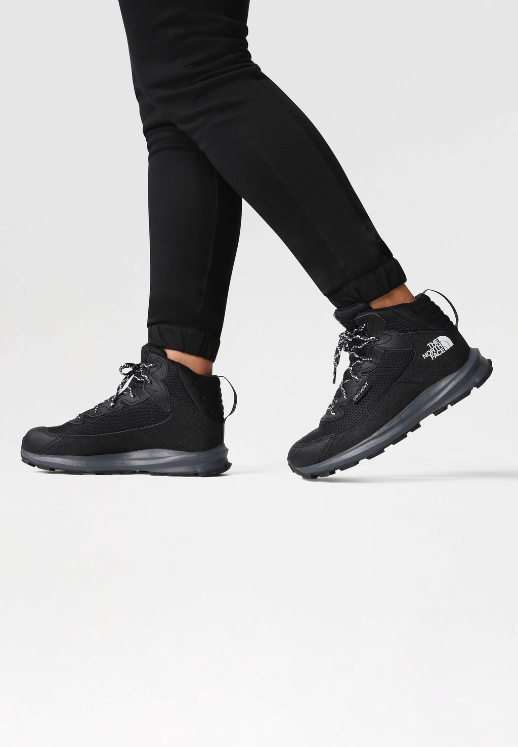 Кроссовки Y FASTPACK HIKER MID WP The North Face, цвет black