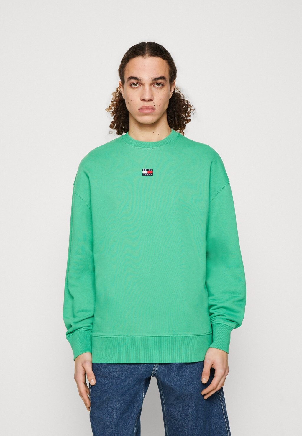 

Толстовка RLX XS BADGE CREW Tommy Jeans, прибрежный зеленый