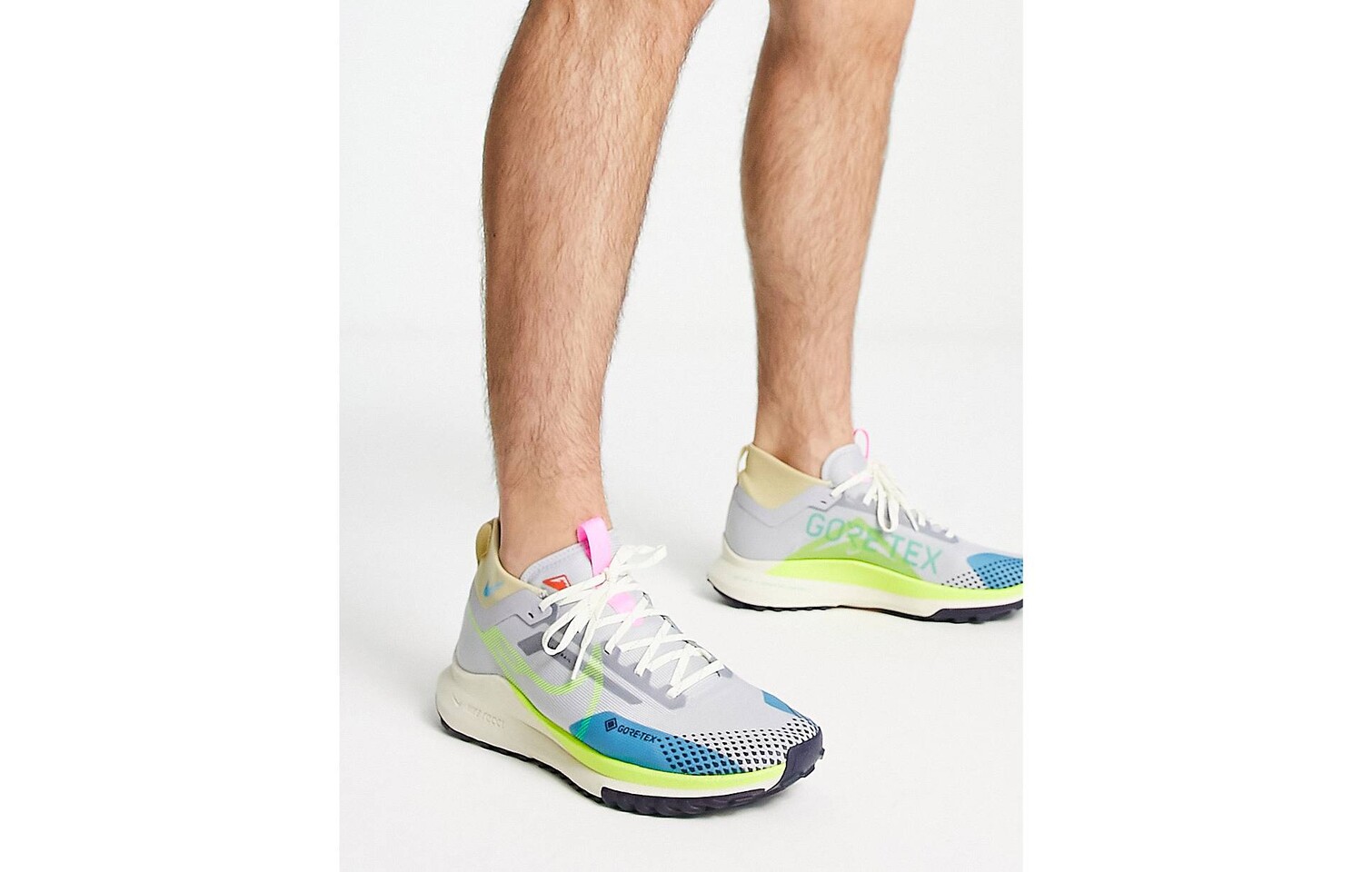 

Серые кроссовки Nike Running Trail React Pegasus 4 Goretex