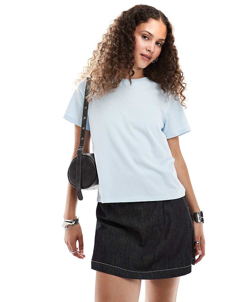 Голубая футболка с короткими рукавами Monki