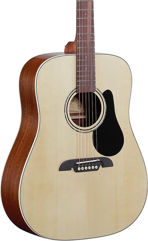 цена Акустическая гитара Alvarez RD26 Regent Dreadnought Acoustic Guitar, Natural w/ Deluxe Gig Bag