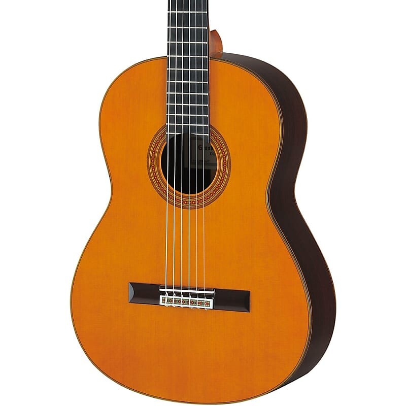 

Акустическая гитара Yamaha GC32 Handcrafted Cedar Classical Guitar Natural