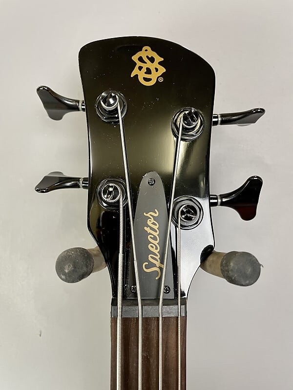 

Басс гитара Spector Performer 4 2022- Metallic Green