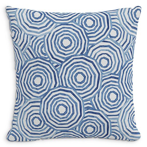 Декоративная льняная подушка Umbrella Swirl со вставкой из перьев, 20 x 20 дюймов Cloth & Company, цвет Blue