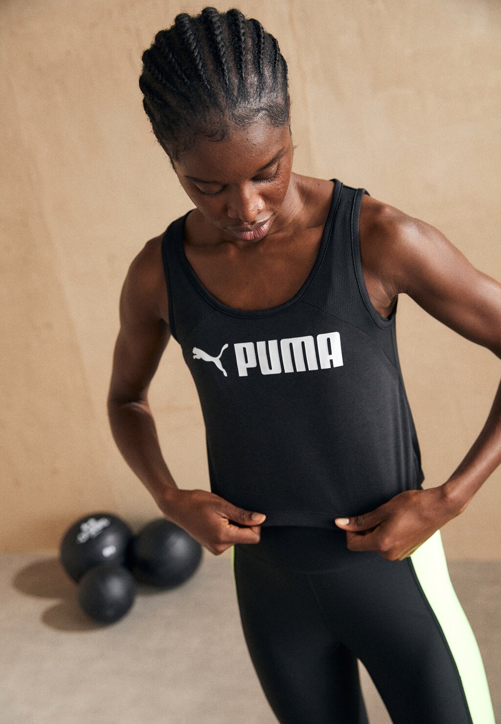 

Топ Puma, черно-белый