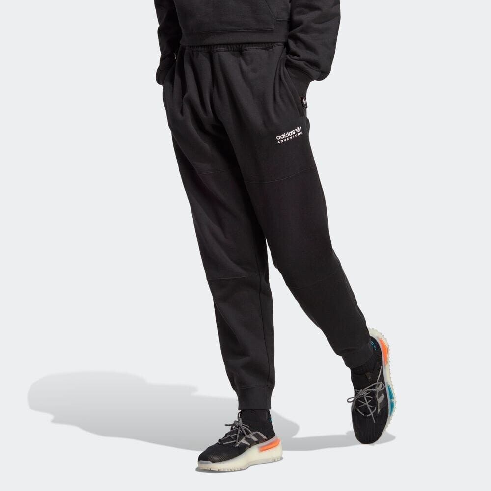 

Толстовка Adidas IC5362, черный