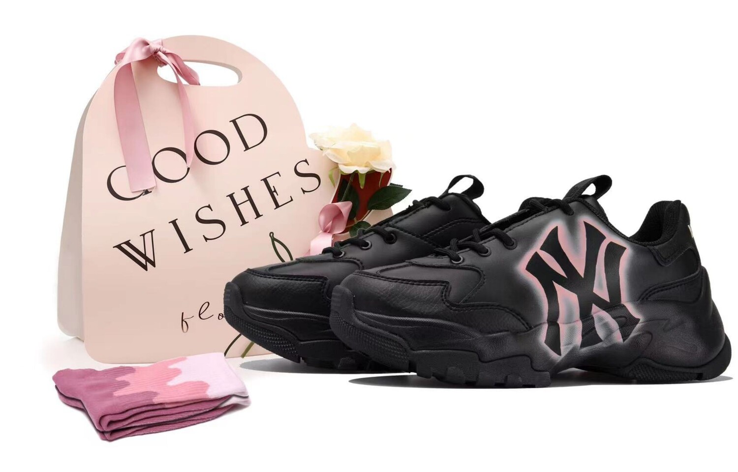 

Кроссовки MLB Chunky Sneakers Unisex Low-top Black/pink, черный/розовый