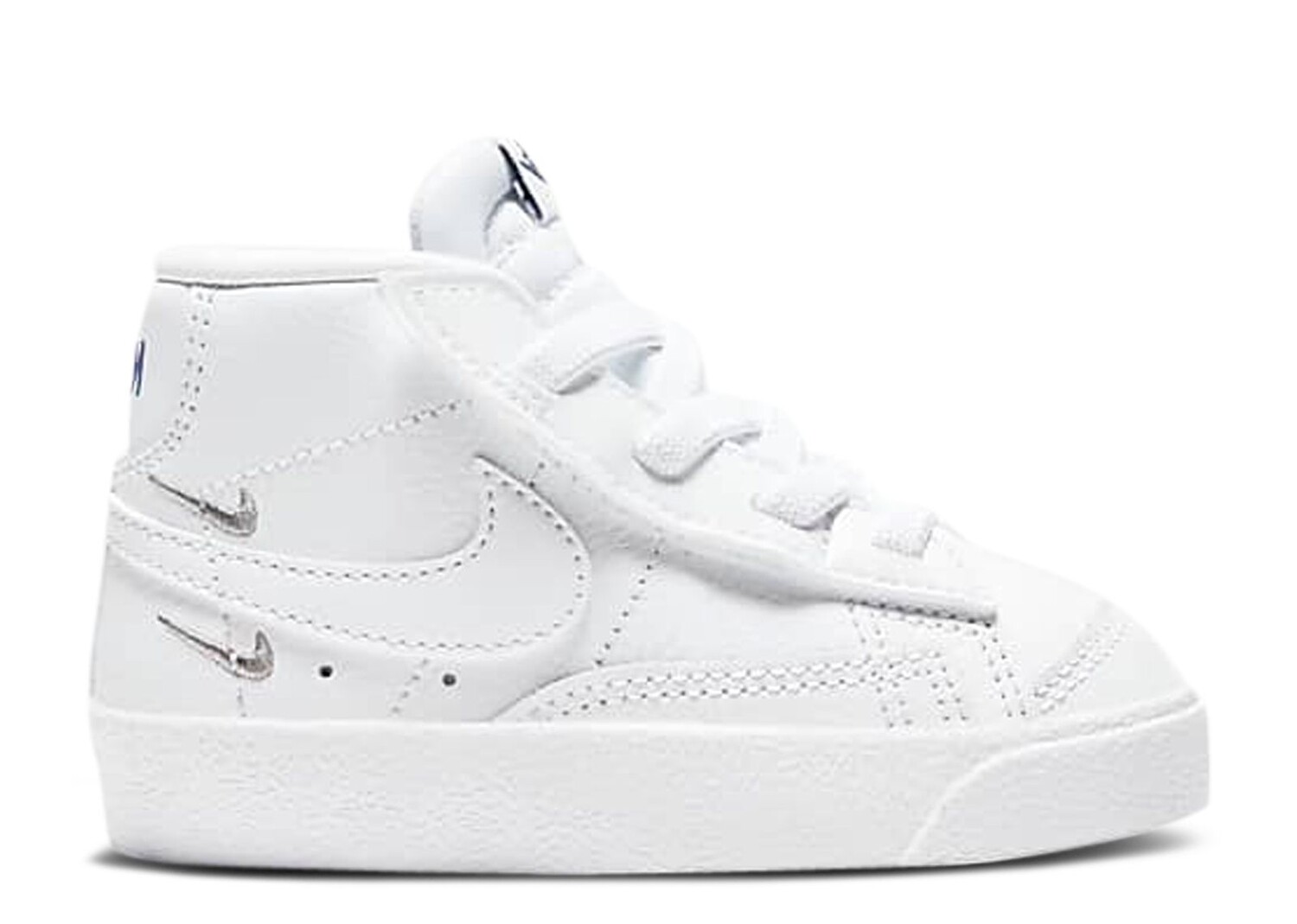 

Кроссовки Nike Blazer Mid '77 Se Td 'Sisterhood - White Metallic Silver', белый