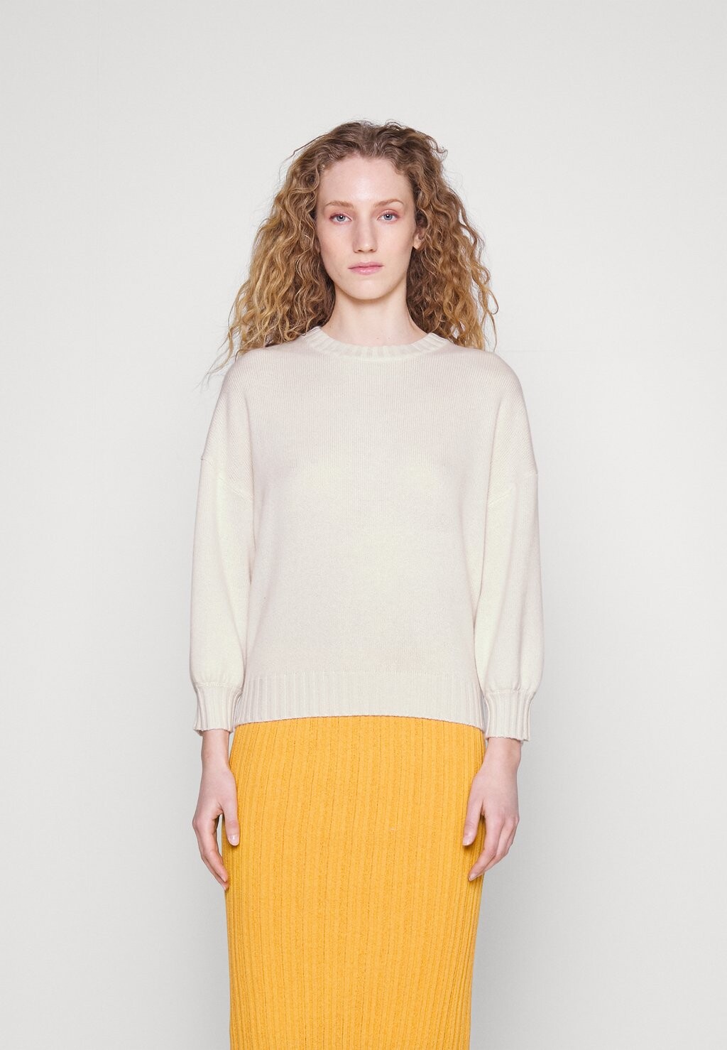 

Джемпер Davida Cashmere, белый