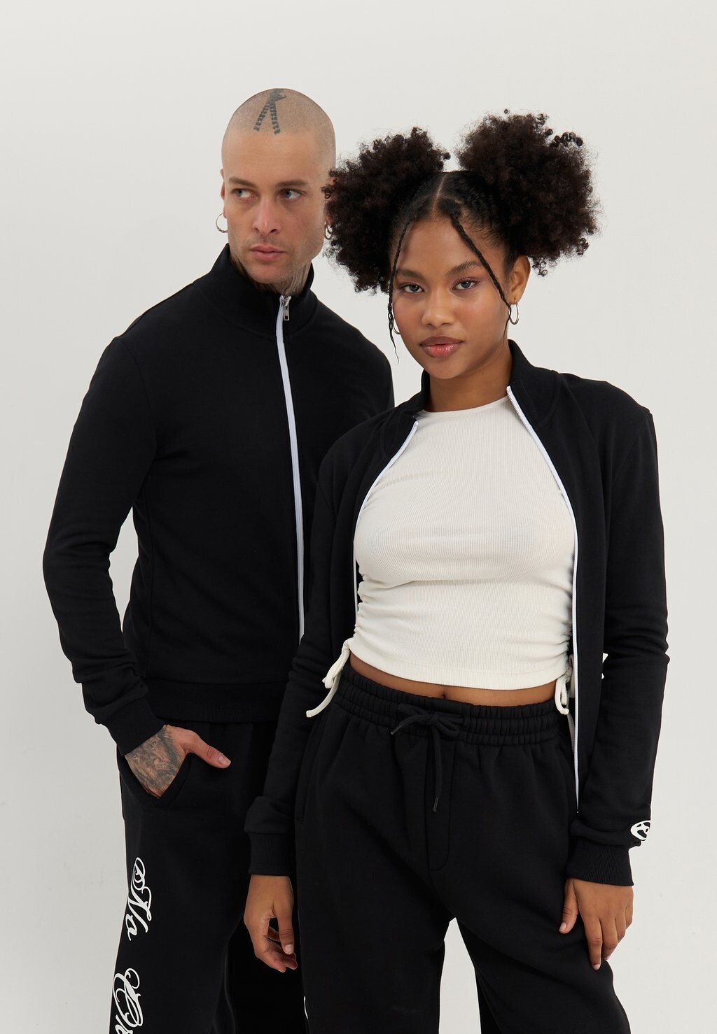 

Толстовка на молнии Unisex YOURTURN, черный