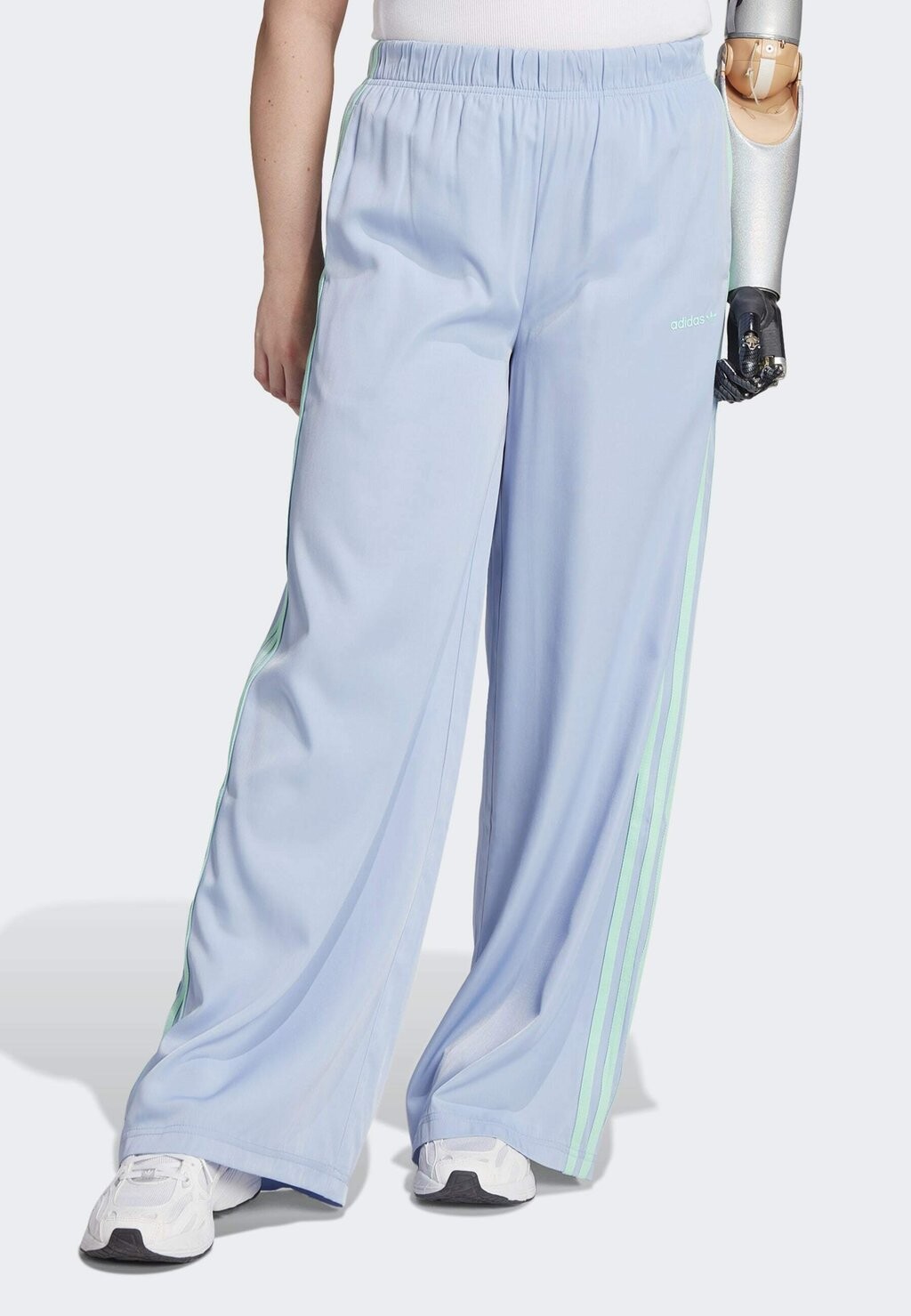 

Брюки adidas Originals ISLAND CLUB, цвет blue dawn