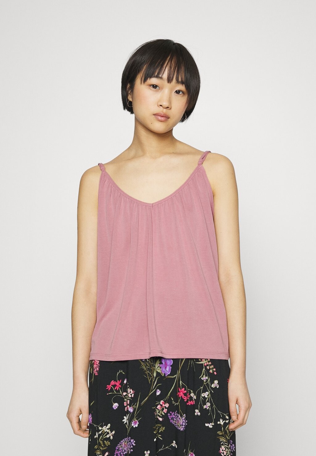 

Топ Vero Moda