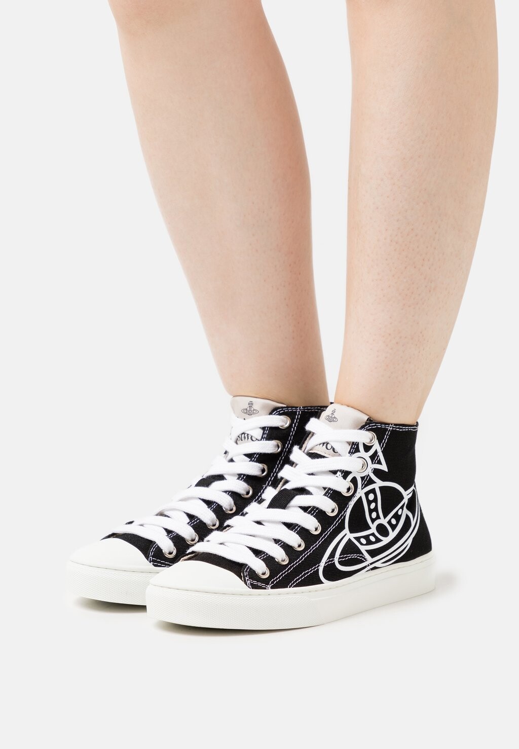 

Высокие кроссовки Vivienne Westwood, черный