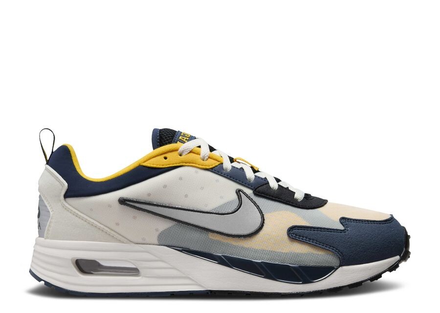 

Кроссовки Nike Air Max Solo, цвет NCAA Pack Michigan