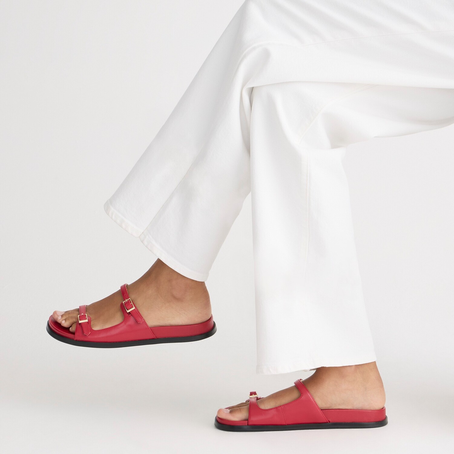 

Сандалии Colbie с пряжкой из кожи J.Crew, красный