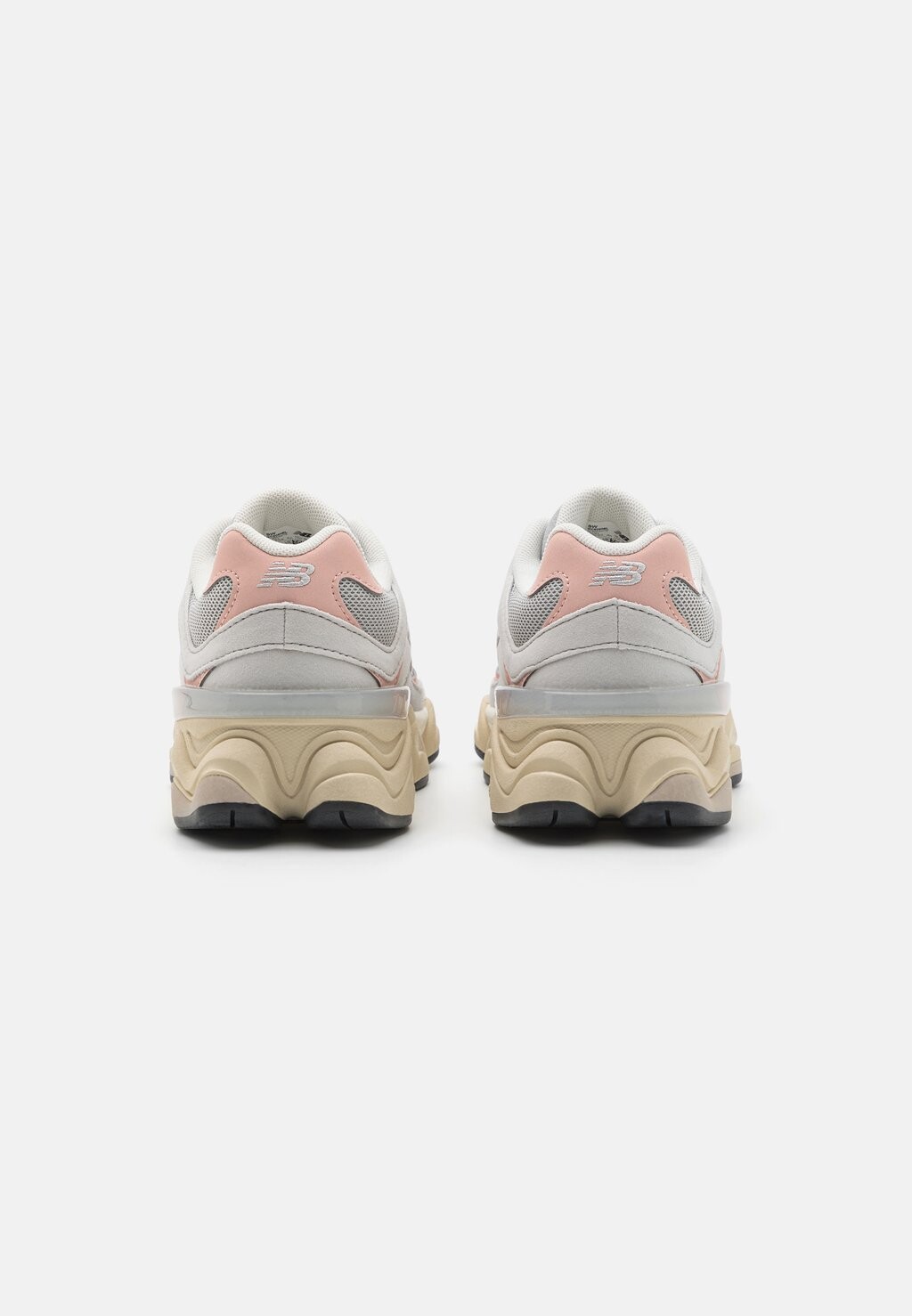 

Кроссовки на шнуровке 9060 UNISEX New Balance, серый