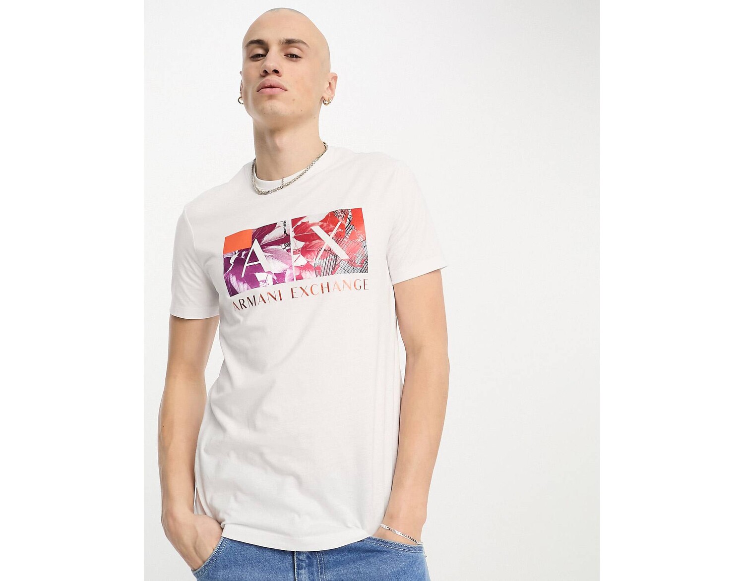 

Белая футболка с логотипом Armani Exchange