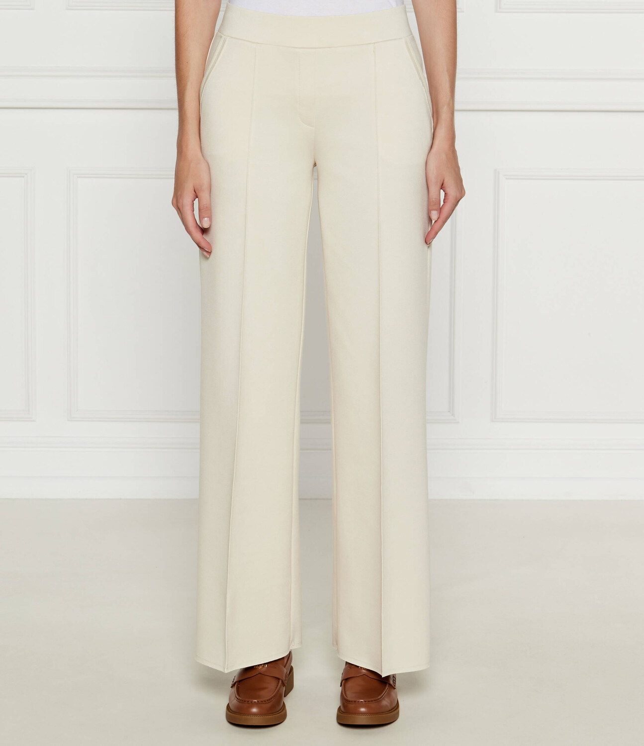 

Брюки RIANI flare fit, кремовый