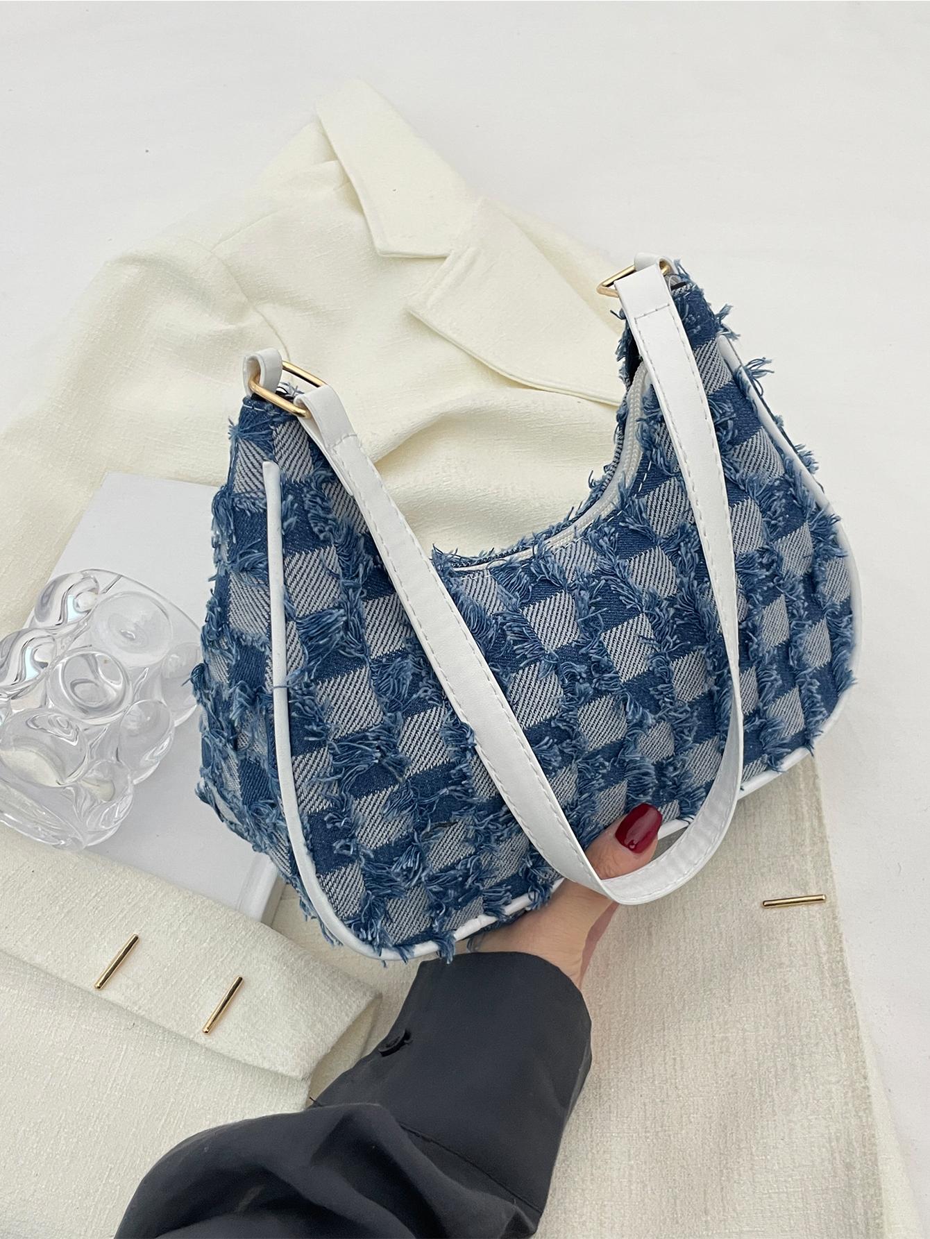 Джинсовая сумка-хобо с клетчатым узором, голубые