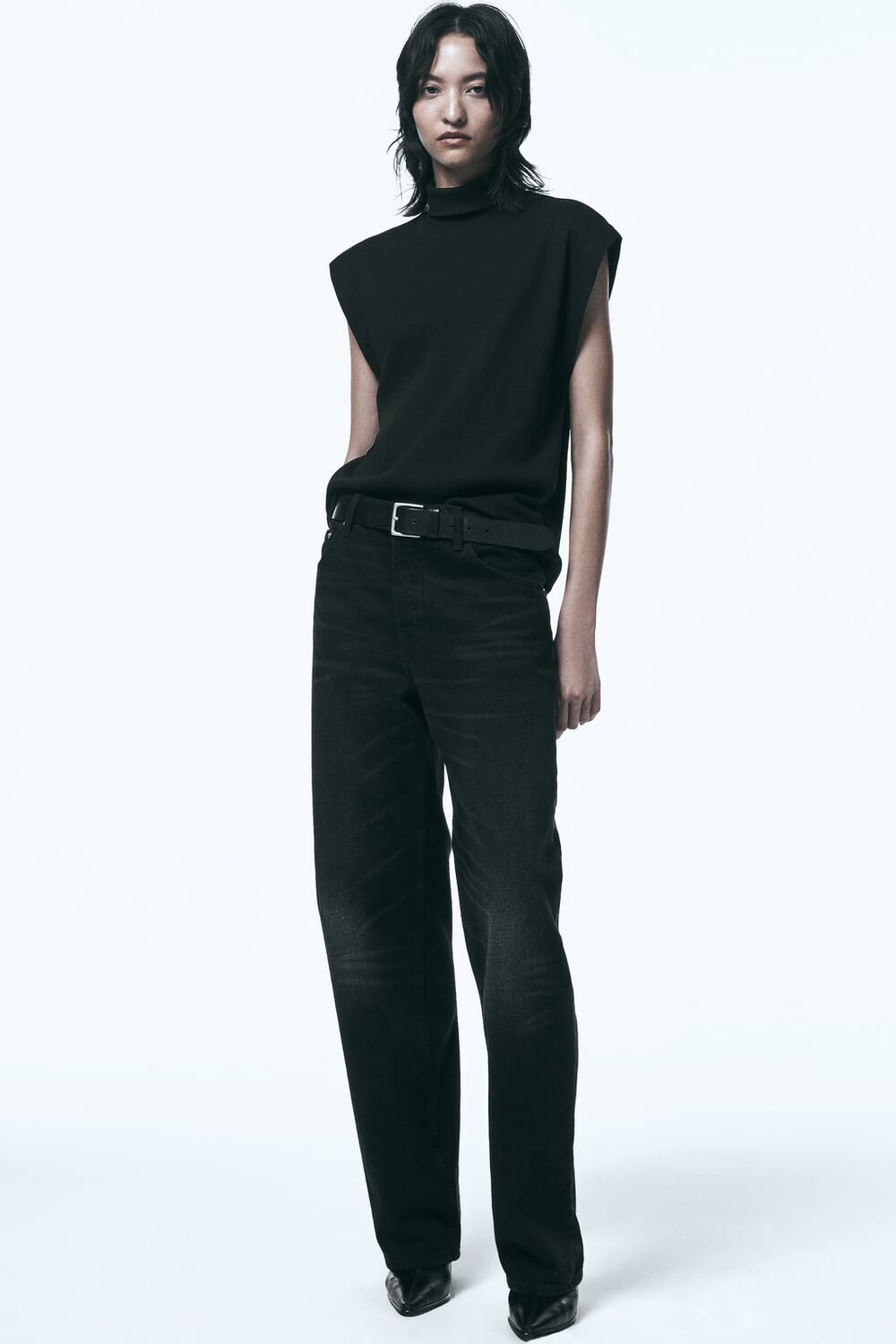 

Футболка из хлопка в рубчик ZARA, черный