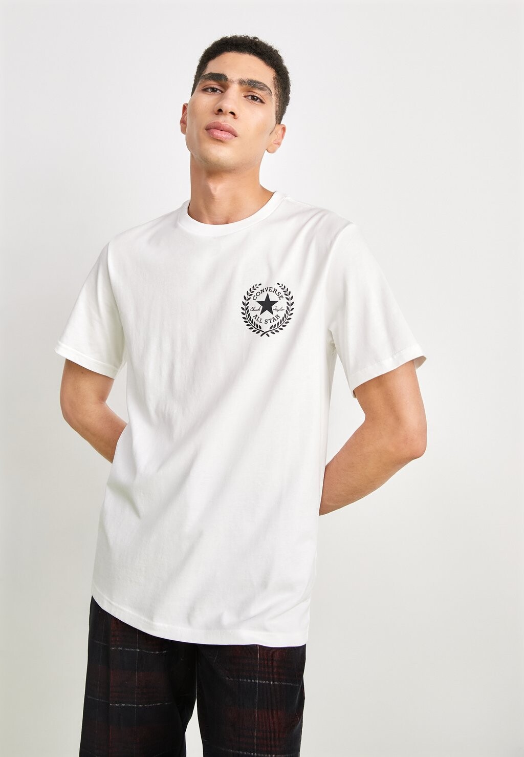 

Футболка с принтом ФУТБОЛКА CHUCK RETRO GRAPHIC TEE UNISEX Converse, белая
