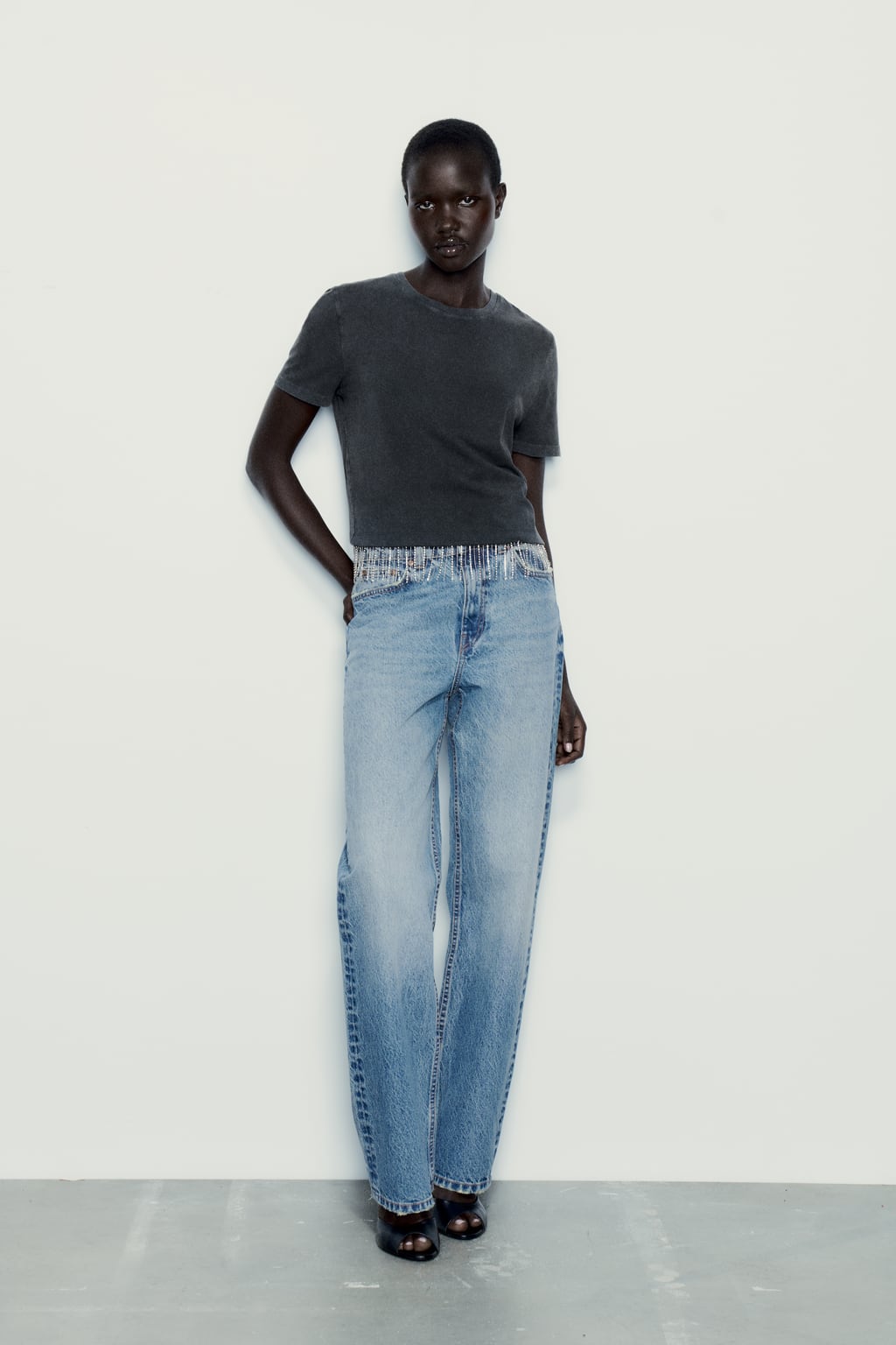 

Футболка с выцветшими стразами ZARA, серый