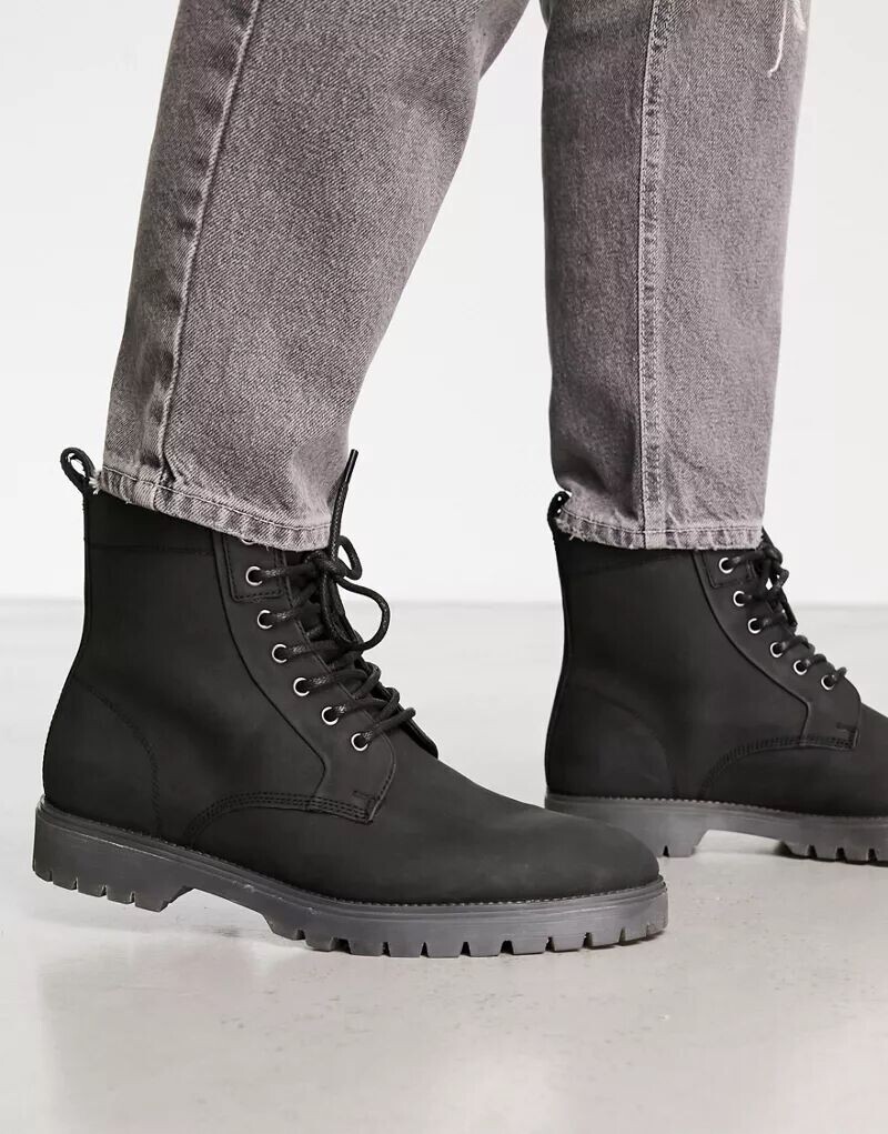 

Черные кожаные ботинки на шнуровке на массивной подошве ASOS