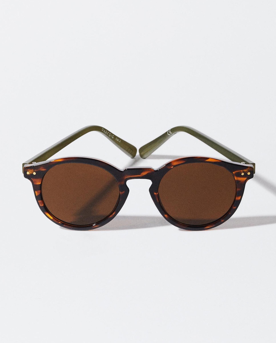 цена Коричневые женские солнцезащитные очки круглой формы с защитой от ультрафиолета Parfois Parfois, коричневый