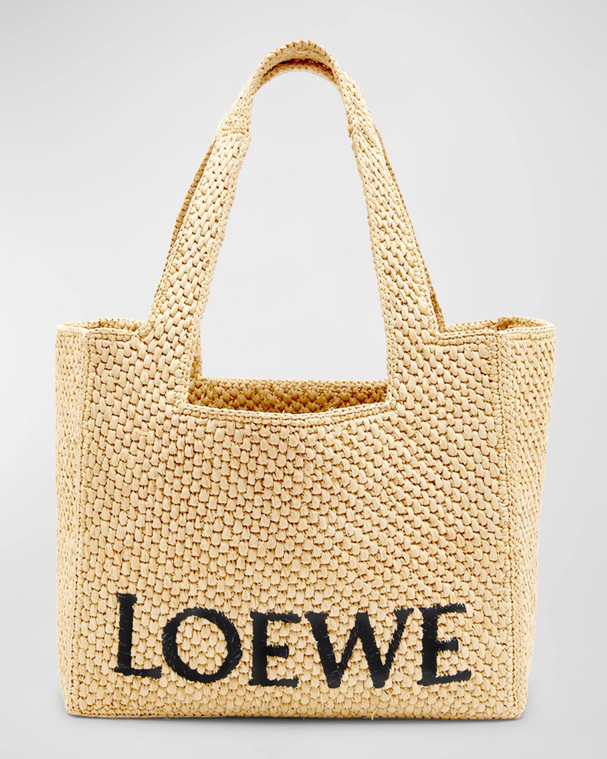 

Сумка-тоут среднего размера Ibiza Font из коллаборации с Paula’s из рафии Loewe, цвет Natural
