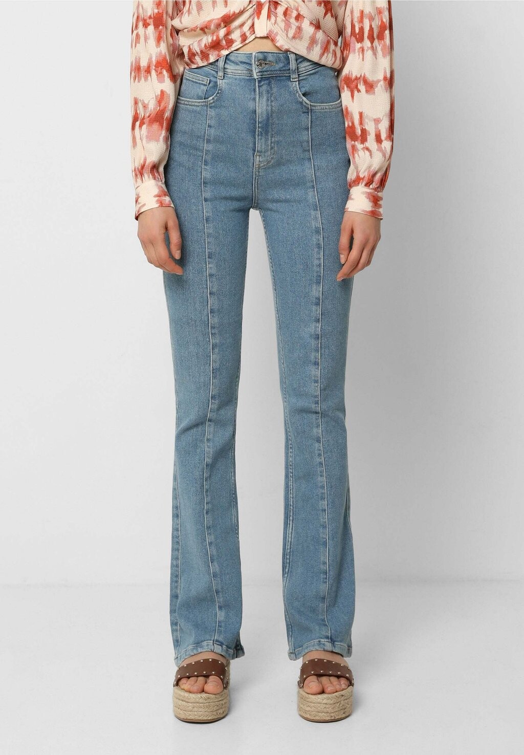 

Джинсы Bootcut Scalpers