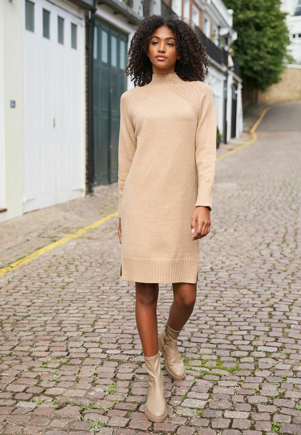 

Трикотажное платье Neck Midi Next, цвет camel brown