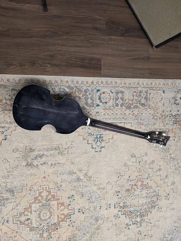

Басс гитара Hofner Ignition Series Club Bass - Transparent Black