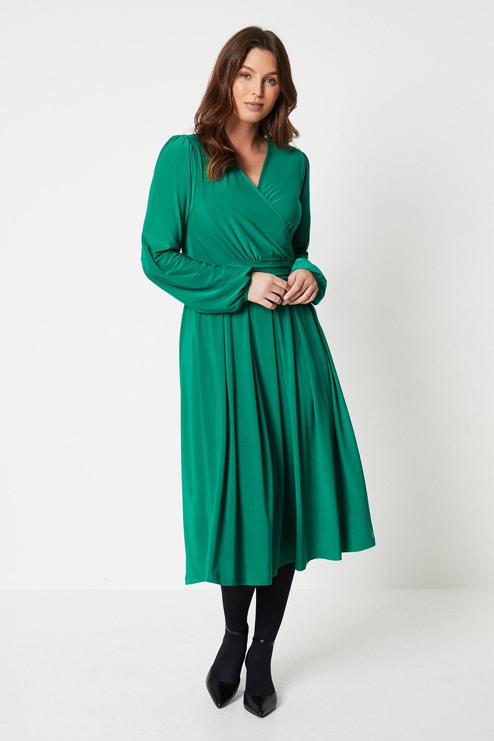 Плиссированное платье миди из высокого трикотажа с запахом Wallis, зеленый